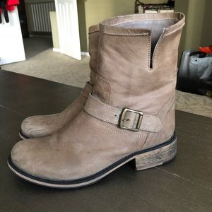 Steve Madden Boot